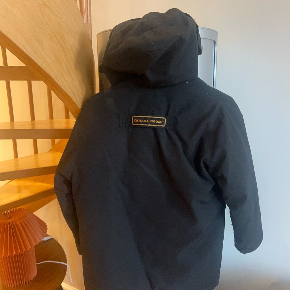 Canada Goose Artic Parka Size S in black.